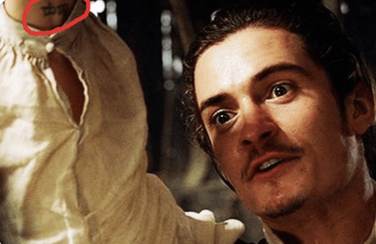 TolkienWorldG's tweet image. LOTR Fellowship tattoos visible in other movies or shows 

Viggo - Eastern Promises 
Orlando - Pirates of the Caribbean
Dom - Lost