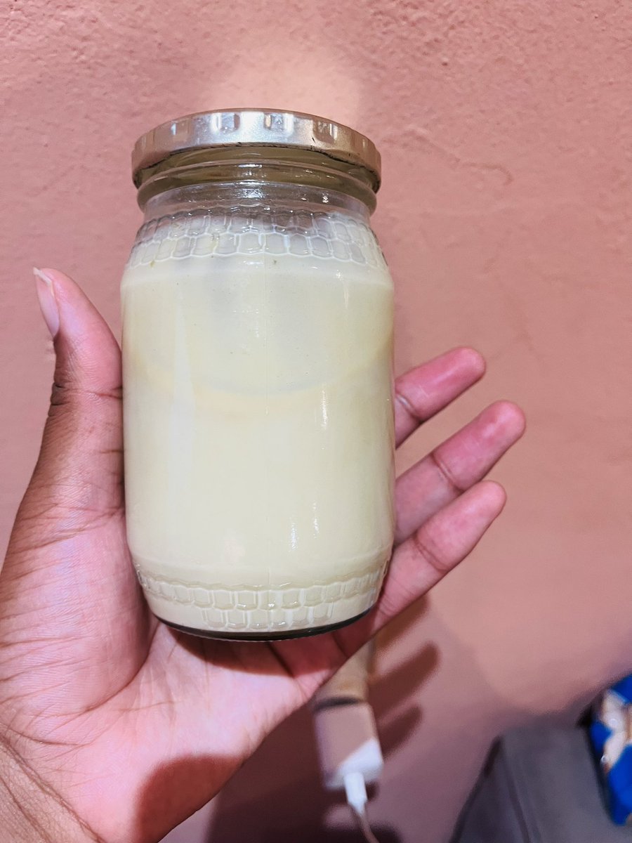 I need the s-sections mommies to gather here , those who battle with back pains to also come here doesn’t matter the gender .  I have used this mixture for 5 days now zero pain 🔌🔌🔌🔌🔌🔌🔌. 
Whole tin of condense milk 
Everything else a spoon drink in the morning or anytime in