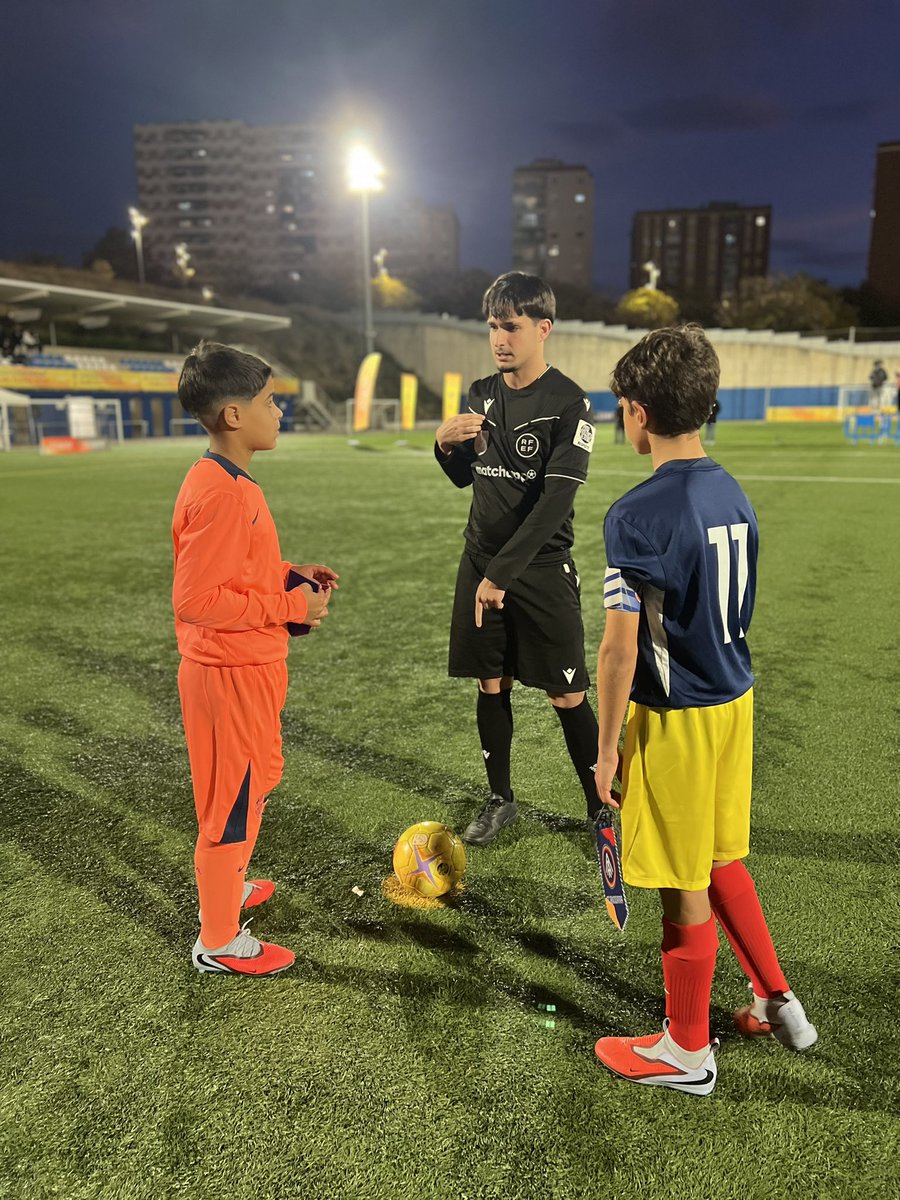 KaihanCo_Ltd's tweet image. 【KAIHAN CUP in Barcelona 】
2025/12/6-7

優勝を掴み取ったチームは...

🏆優勝
FCバルセロナ🇪🇸

🥈準優勝
FCアンドラ🇦🇩