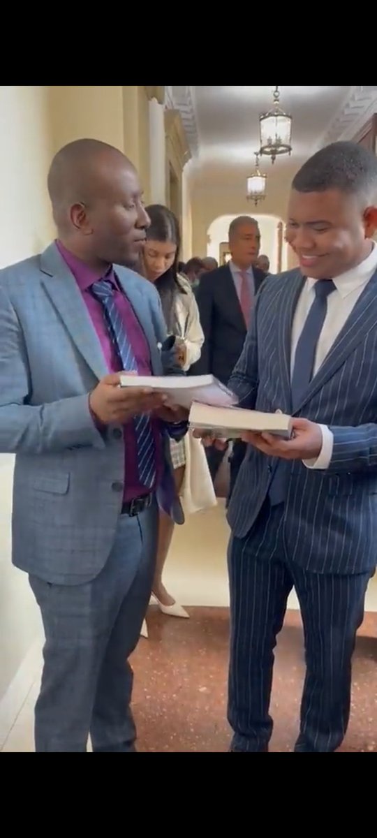 <a href="/Lindauer1991/">Ivone Ramírez 🕊🌷</a> El traidor Paulino Riascos <a href="/BenkosPacifico/">Paulino Riascos Riascos</a>. Ni un voto por esa rata traidora.