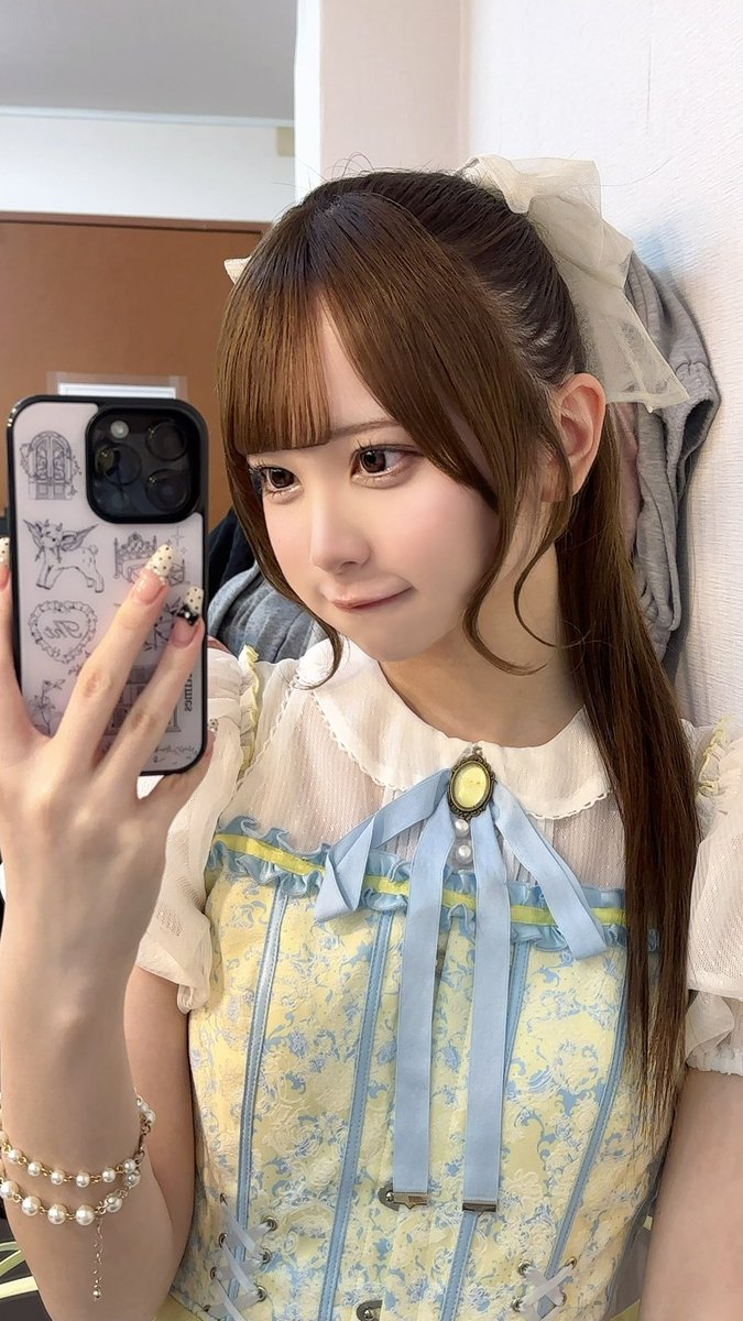 本日のライブこちら(՞ ̫ ՞)⚔️ 虹コンさんとごあいちゃむたのしみだ