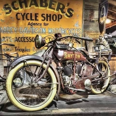 Retromania4ever's tweet image. 🇺🇸🦅 1913 #Dayton manufactured by the Davis Sewing Machine Company.