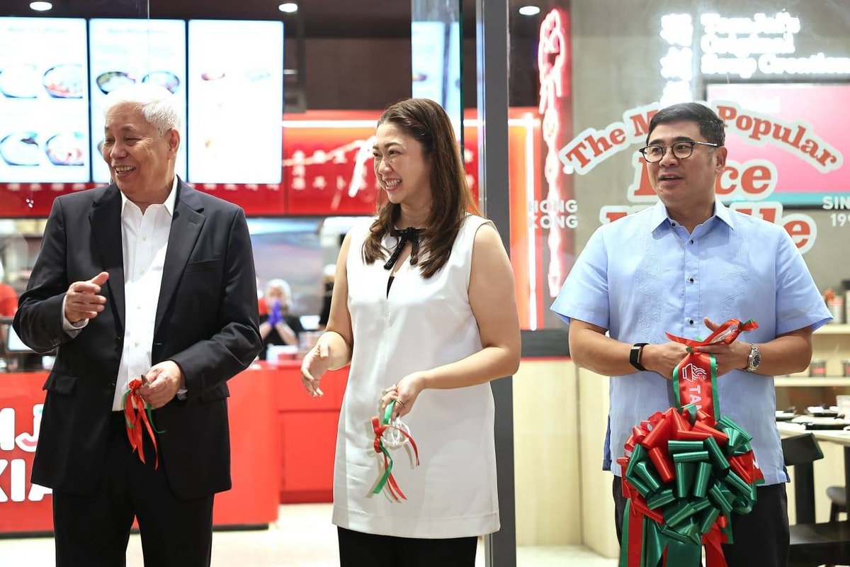 IloveTaguig1's tweet image. Hong Kong flavors found a home in Taguig!

The TamJai Mixian officially opened its doors at BGC Corporate Center 2, where its signature rice noodles and customizable flavors reflect a journey that began in Hong Kong.

#TamjaiMixian
#newbusiness