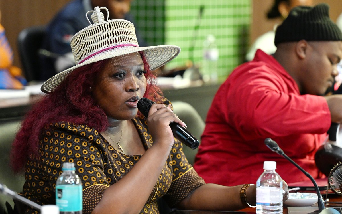 Karabo Khakhau MP tweet media