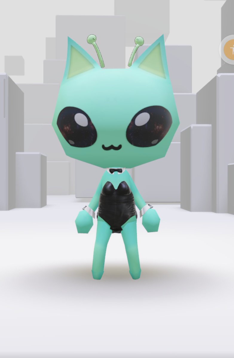 No sé asusten por la escuálida sensualidad de mi alien 😻