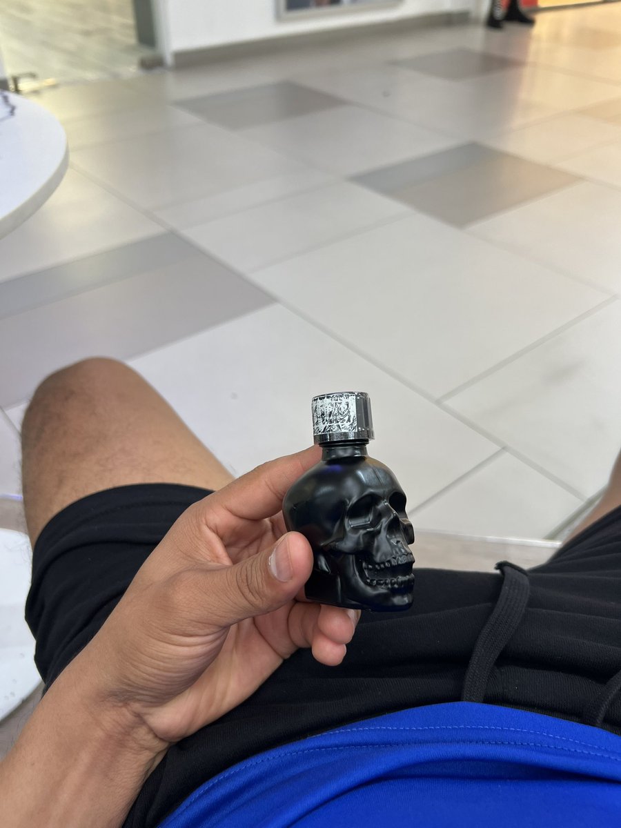 Ya probaron esta nueva presentación de poppers 🤑🔥