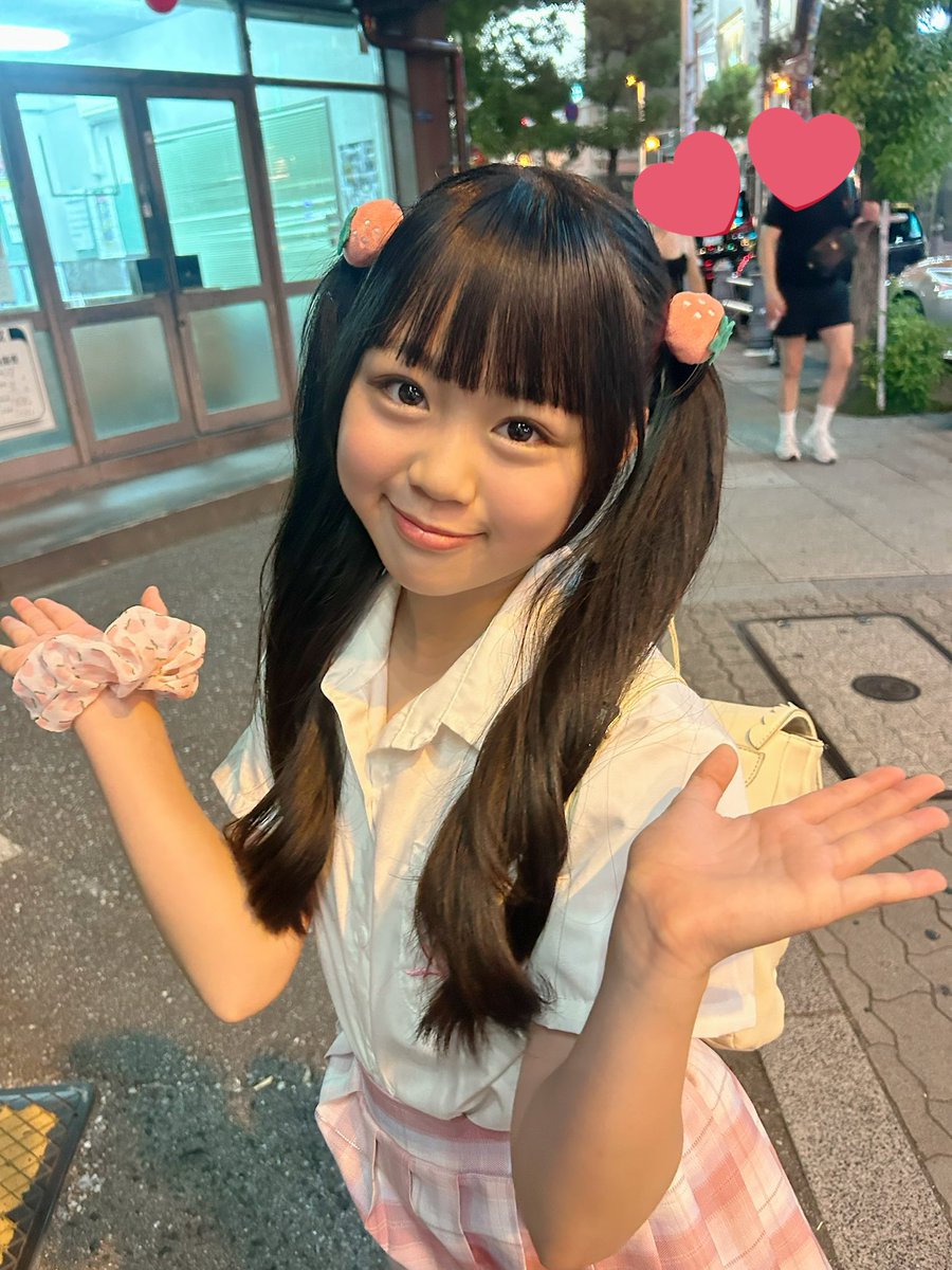 そういえば、小エビが大好きな長浜広奈ちゃんのチェキ会当たったようで