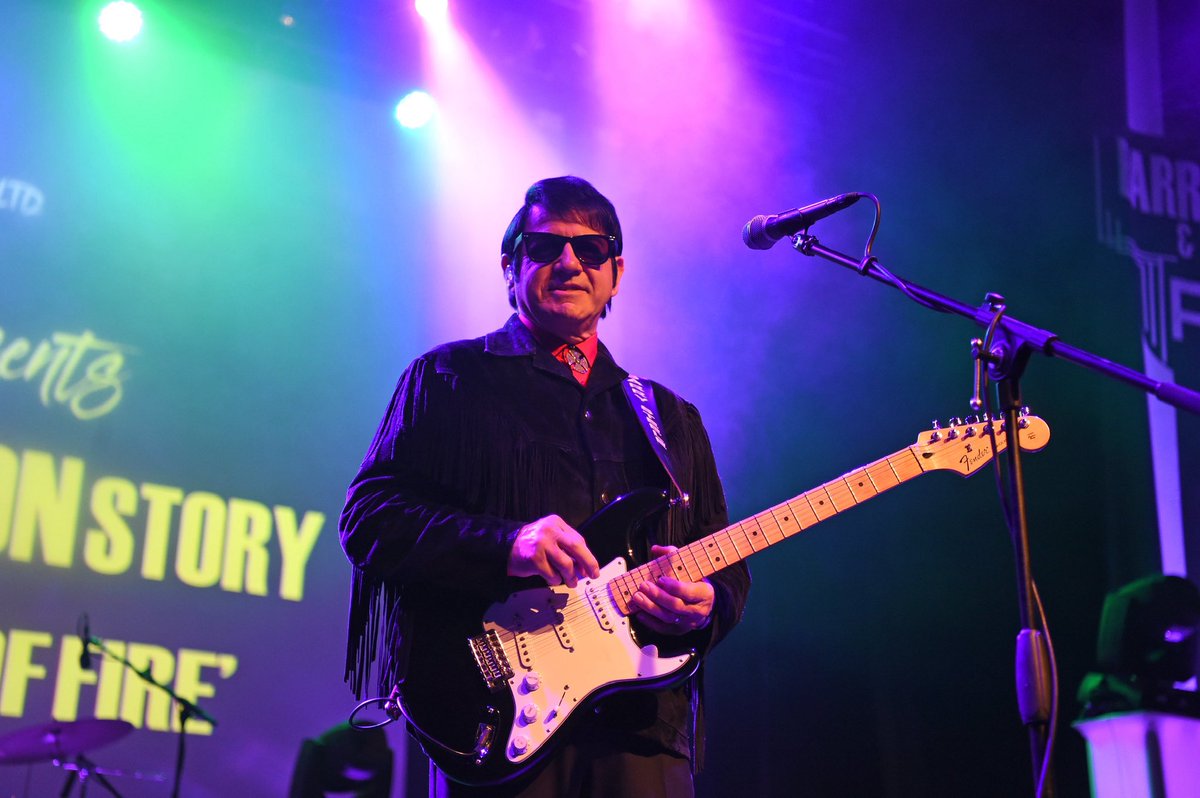 Barry Steele tweet media