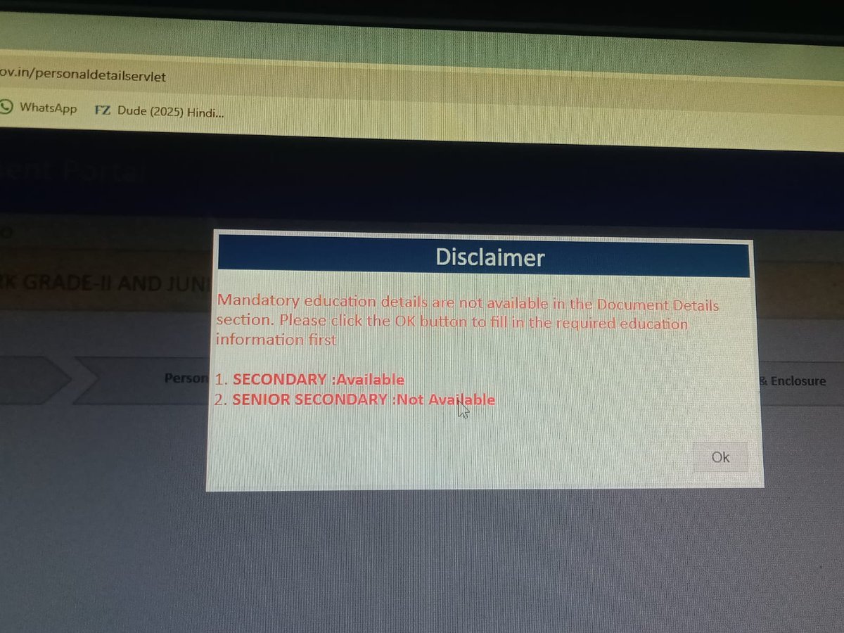 CHHOTILALS75460's tweet photo. @alokrajRSSB Information technology diploma h Ldc recruitment form me filled Karte time 12th not available aa rha   
plz..  resolve this problems. https://t.co/5gDIstNnHr