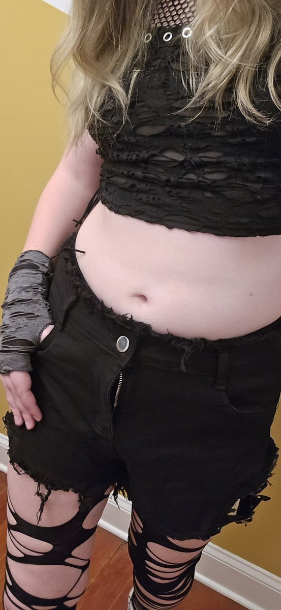 Ember Blossom tweet media