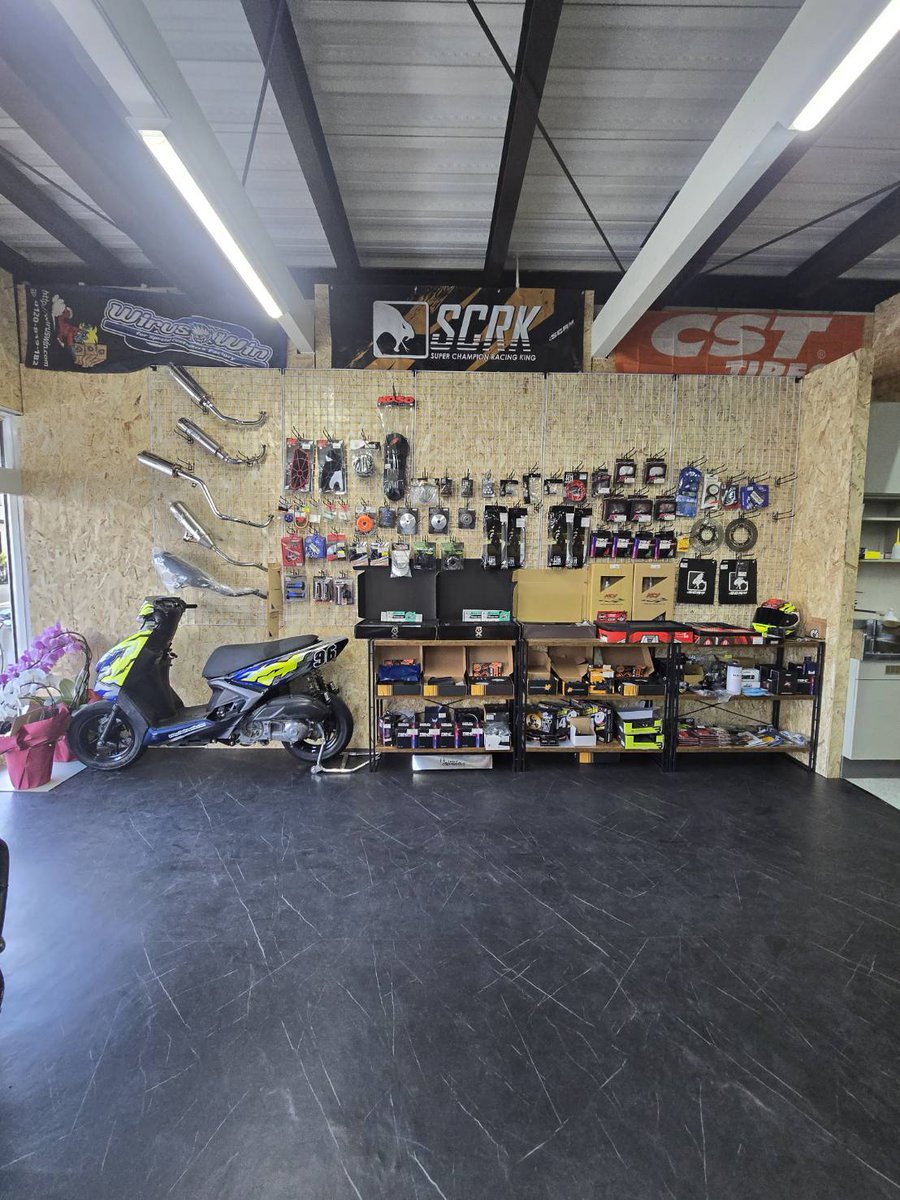 Moto Racing Base SCOOT tweet media