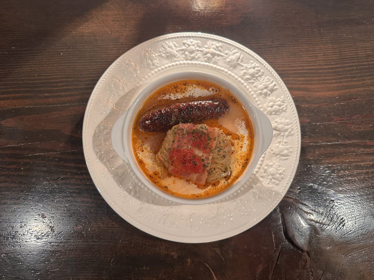 1/29(thu)

木曜･洋食屋Tom's
🐾ロール白菜

だって白菜が美味しそうなんだもん…
(生フランクはオプションです)

フレンチトースト、昨日も人気!!
キャラメリゼが好評✨

Tom'sで夜カフェたいむを𓂃𓈒 ❅ *