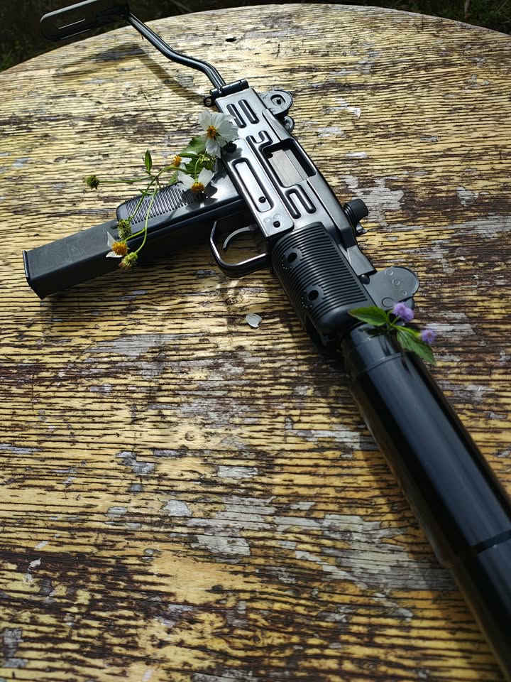NortheastAirso1's tweet photo. #miniuzi #UZI #airsoft #エアガン https://t.co/8tZmPZRW0J
