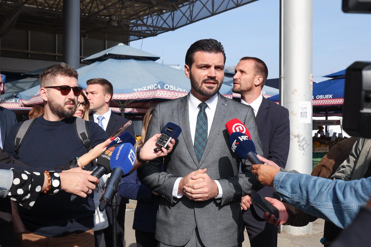 Projekt rekonstrukcije glavne osječke tržnice procijenjene vrijednosti 5,3 milijuna eura mogao bi započeti već iduće godine 🔗osijek.hr/projekt-rekons…