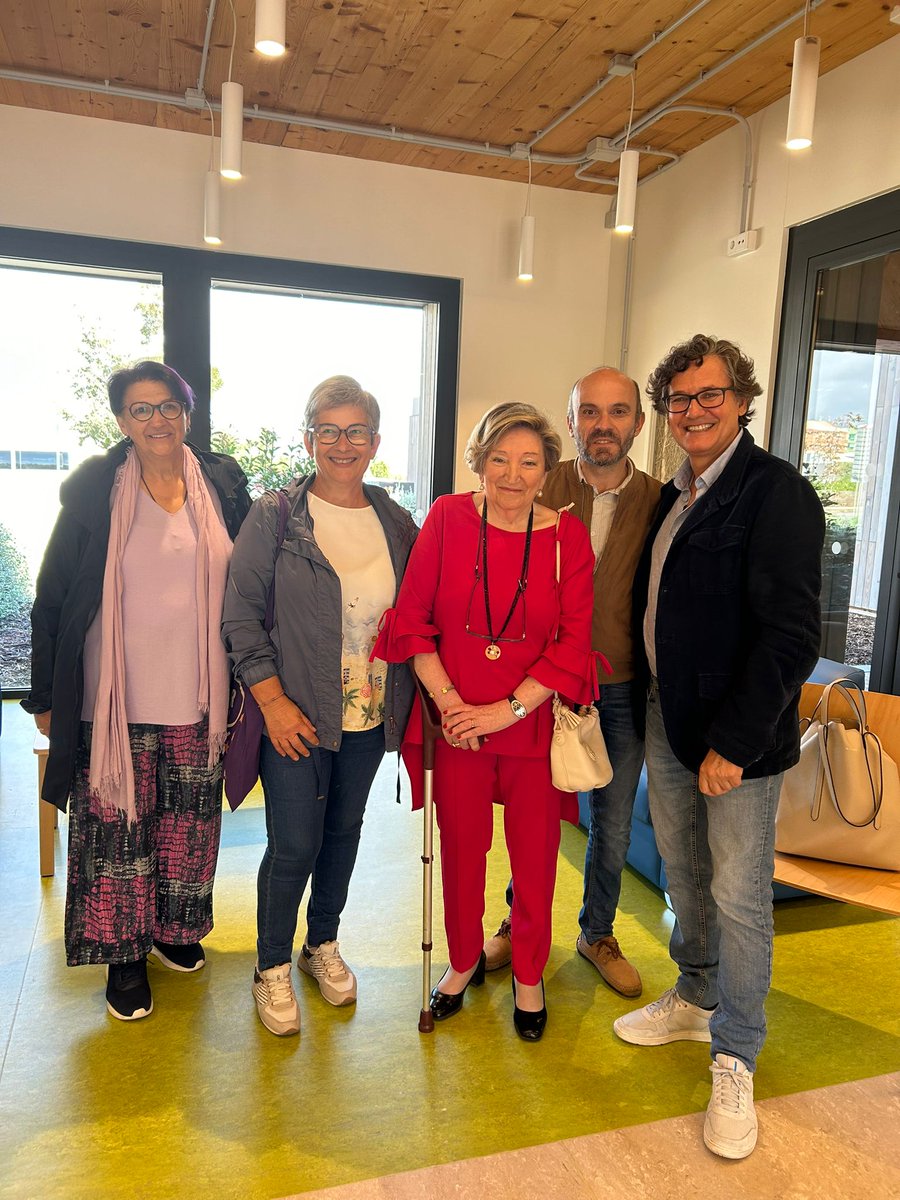 CompromisMEL's tweet image. Centre de Dia de Meliana. Inauguració oficial 🧑🏽‍🦳👨🏼‍🦳👨🏼‍🦼

Hui, Compromís 🍊 hem estat en la inauguració del centre de dia per a persones majors que, des del govern, vam impulsar, construir i fer realitat en la legislatura anterior 🏥.