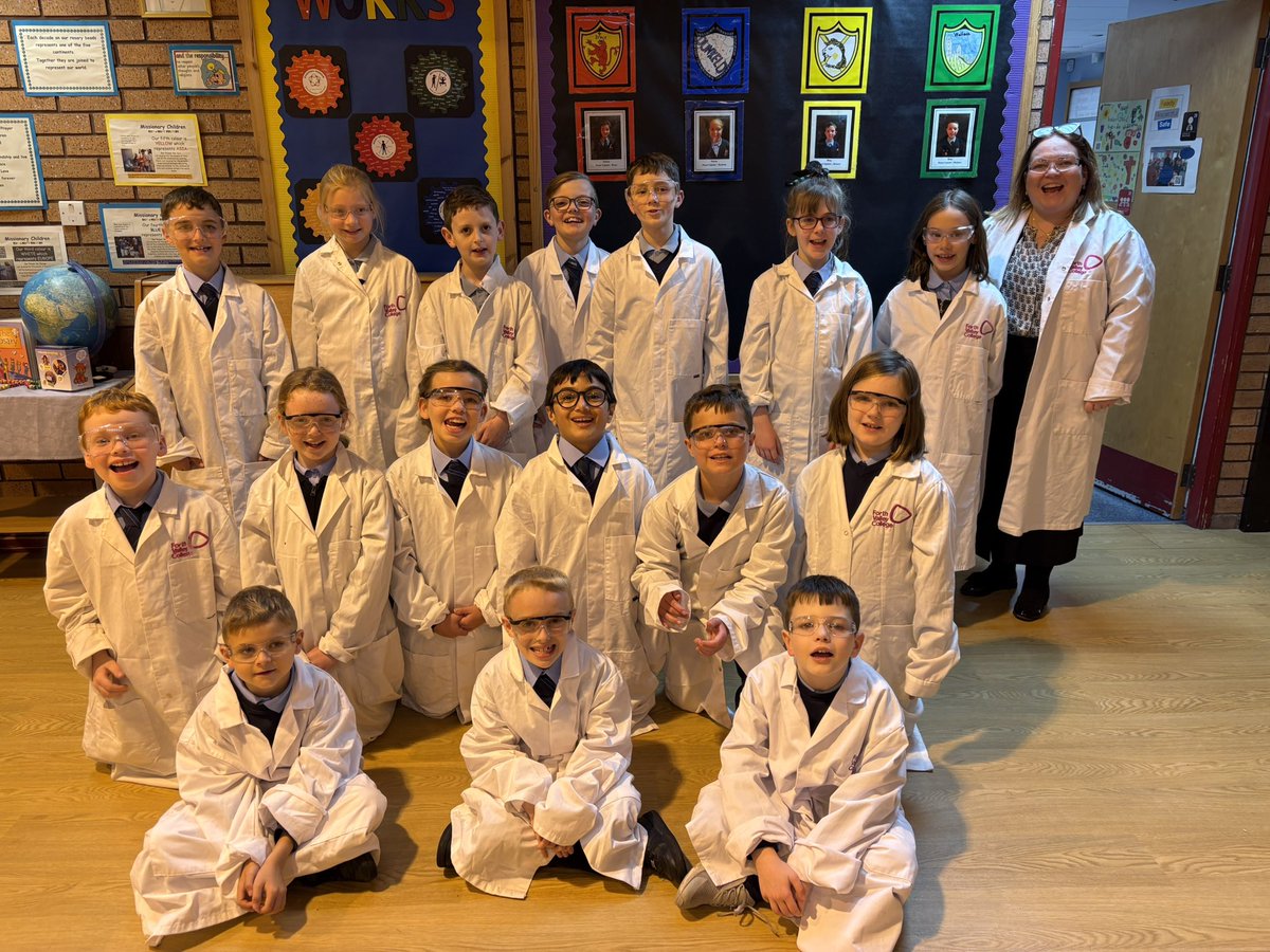 MrsOJoe's tweet image. We have been learning about an owl’s 🦉 food chain. Here we are dissecting an owl’s pellet; all the parts of food it can’t digest- just like a fur ball- bones, feathers, skulls etc. @FVCollege @stjosephsps #thestjoesstory100 #STEM @skillsdevscot #DYW