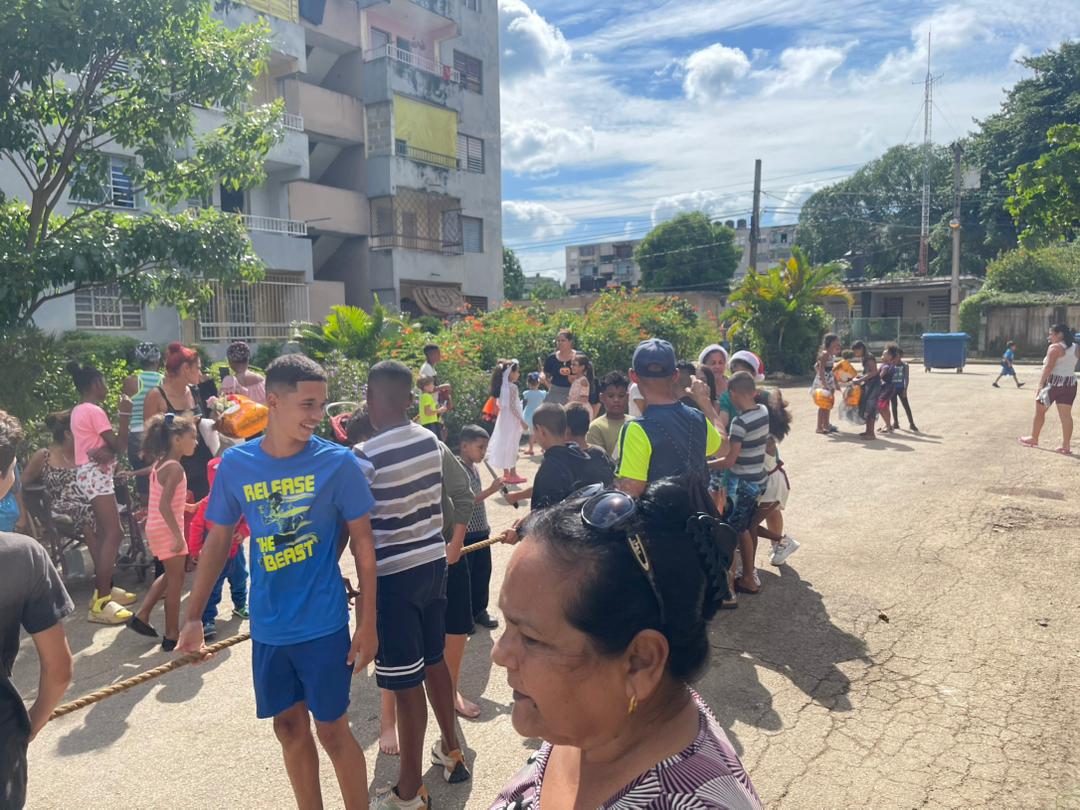 GHNordelo5's tweet photo. Plan de la Calle en la Zona 10 de los #CDRCuba en Boyeros. #Cuba #SomosDelBarrio #UnidosXCuba https://t.co/l7HnXr2MbU