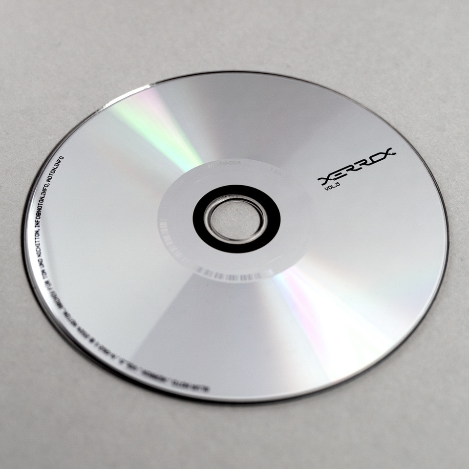 [N-062] ALVA NOTO . XERROX VOL. 5 [NOTON]

VINYL &amp; CD PRE-ORDER · noton.info/product/n-062/

FULL ALBUM OUT NOVEMBER 29

#notoninfo
