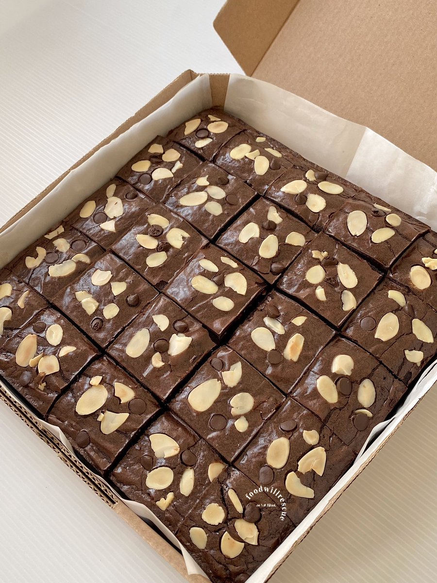 aku mau kirim brownies untuk 2 orang pemenang. cukup duduk maniezt aja menunggu browniesnya sampai ✨

syaratnyaa:
♡ Follow aku
♡ RT &amp; like tweet ini
♡ RT &amp; like threads di bawah
♡ Rep dengan domilisi kalian

gudluckk, semoga kalian pemenangnyaa 🫵🏻