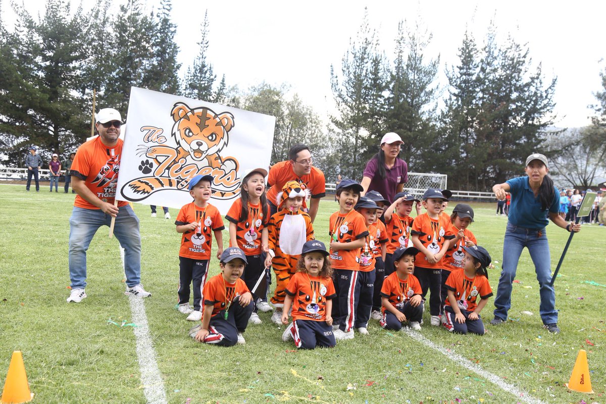 seklosvalles's tweet image. 🏆 Thank you for being part of our sports days! 🏆

It was definitely a great event filled with energy, effort, and teamwork. We love seeing our community come together and give their best. See you next time! 🙌💪✨

#SportsDays 
#Teamwork 
#SEKCommunity