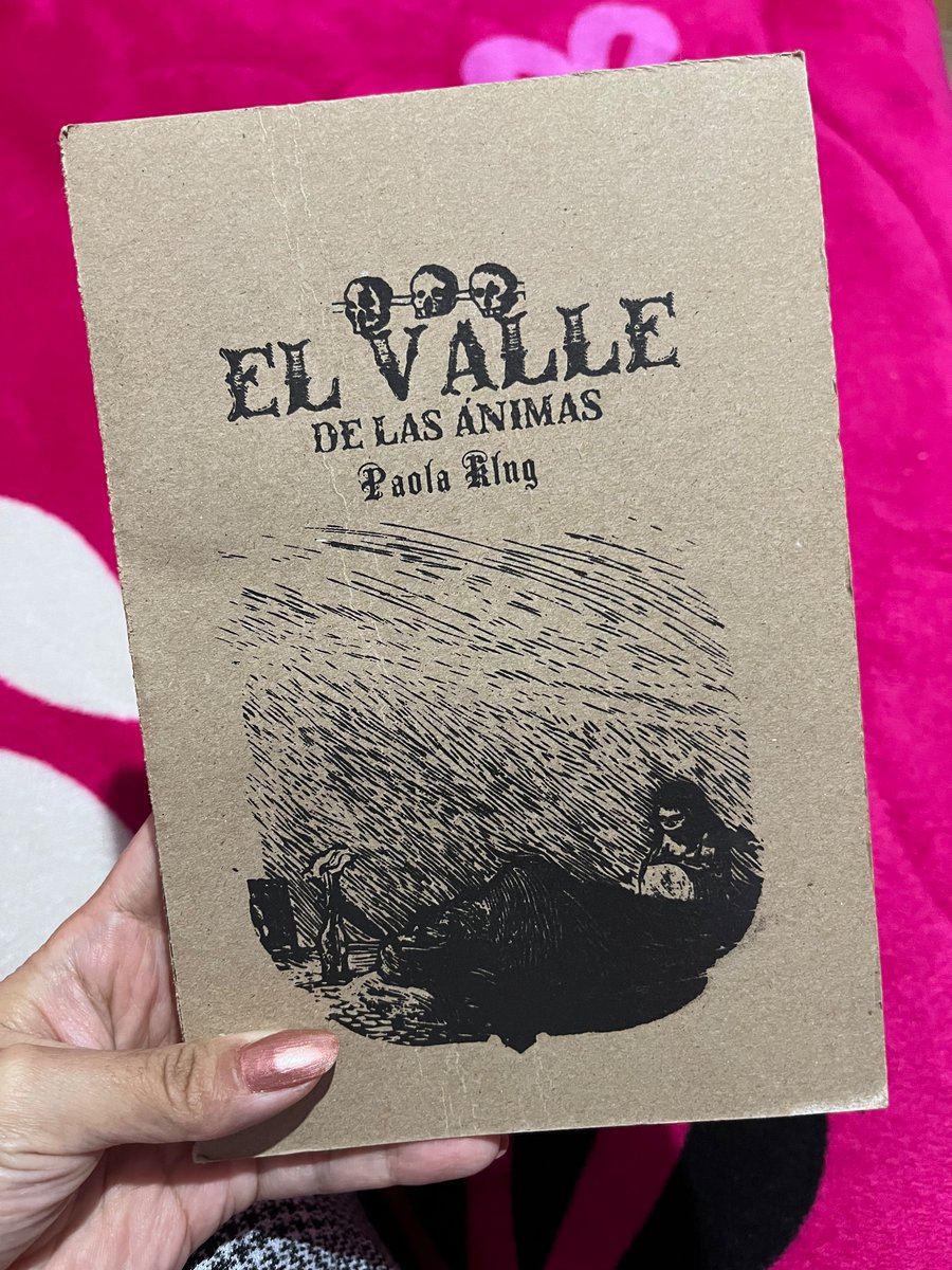 AparicioAthena's tweet photo. Voy terminando de leer “El valle de las ánimas” 🍃
Lo empecé el 24 de octubre y hoy 28, lo finalicé 🍁
Mis cuentos favoritos:
Cuatro vientos.
El mandil.
Cándida.
La sal y el pozo.
La catarina 🐞 https://t.co/N6W186SLTQ