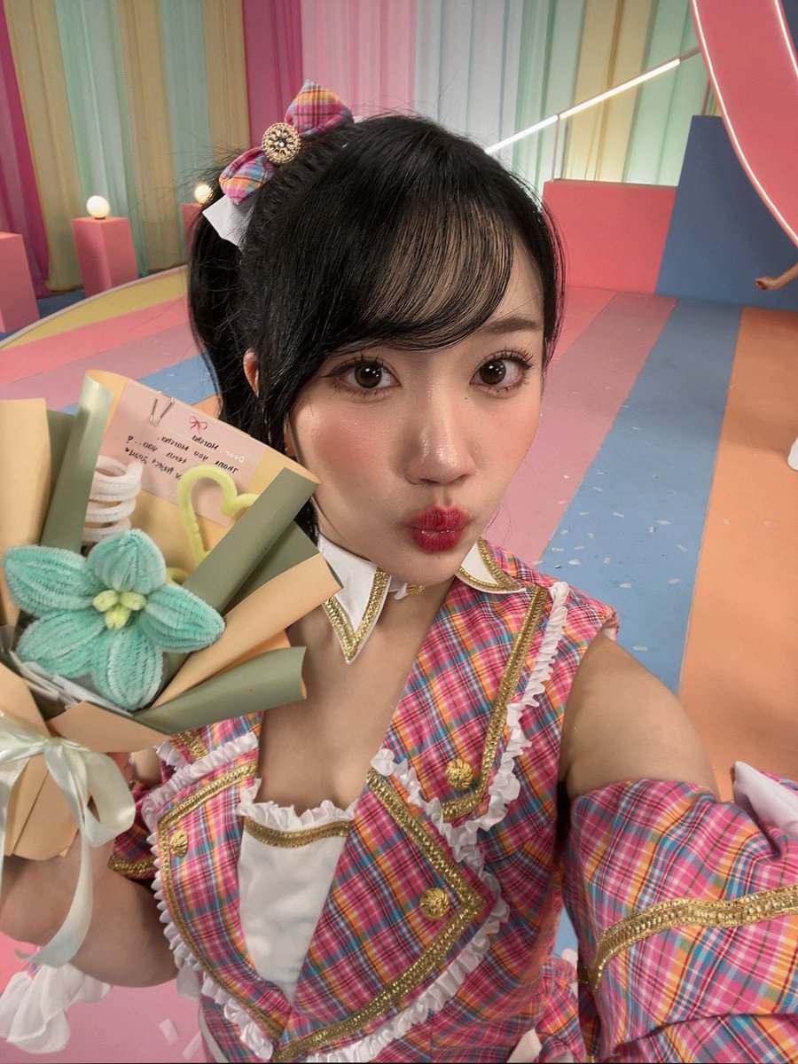 L_MarshaJKT48's tweet photo. #JKT48LaptimeMasaRemaja ❤️❣️ https://t.co/QcVo2s6Cpe