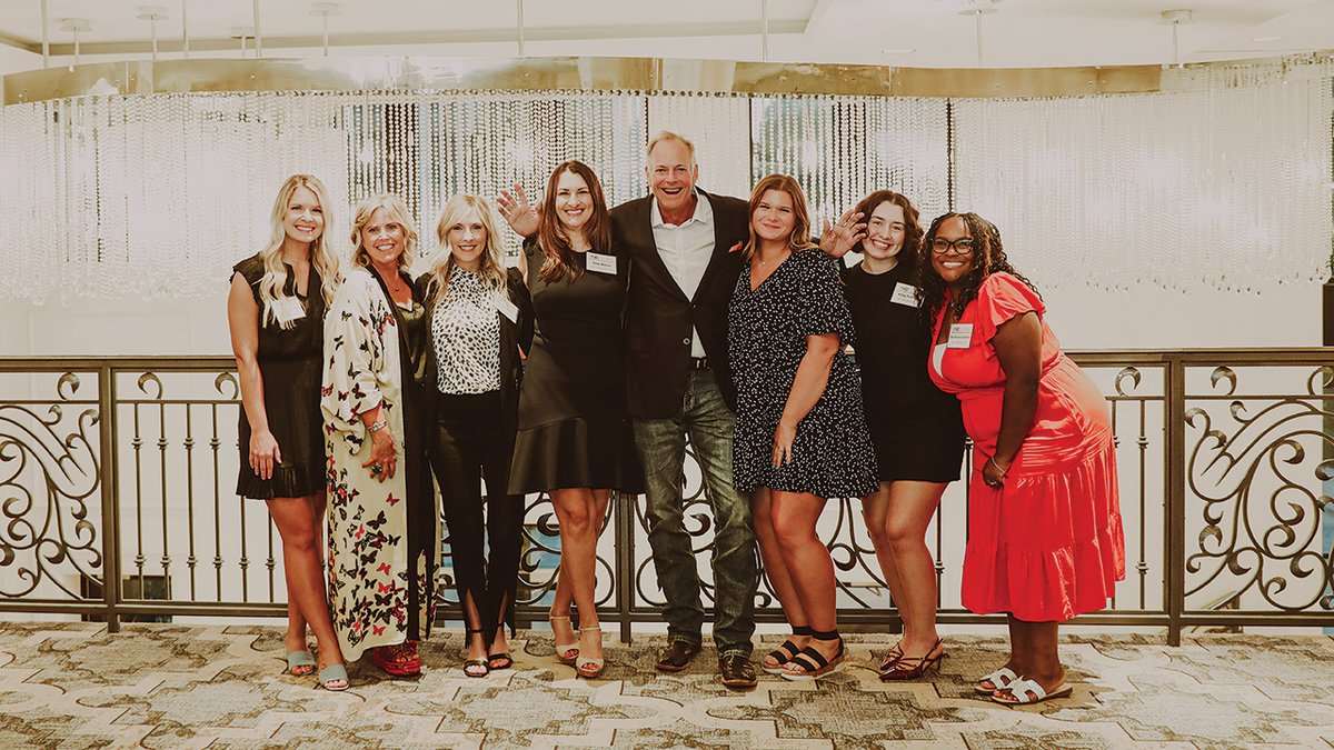 bizavltd's tweet image. &apos;#PricingDatabase for all&apos;

#ClayHealey, the owner of #AICTitleService, on his new, generally available pricing service, #AICLynx

issuu.com/bizavmedia/doc…

#JetPricing #JetPricingDatabase #aircraftsalesprices #aircraftsales #aircraftprices #banks  #financing #BAM #BizAv #BizAvMag