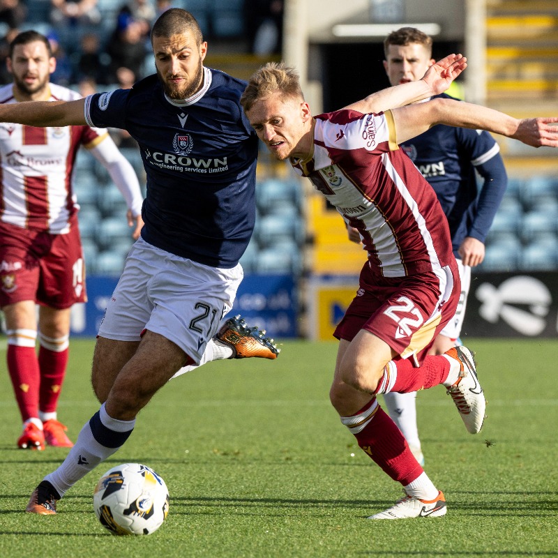 StJohnstone's tweet photo. 𝘼 𝙢𝙞𝙡𝙚𝙨𝙩𝙤𝙣𝙚 𝙛𝙤𝙧 𝙈𝙖𝙩𝙩𝙮 👏

Midfielder Matt Smith made his 50th appearance for the club on Saturday as we defeated Dundee at Dens.

#SJFC | Read more ⤵️