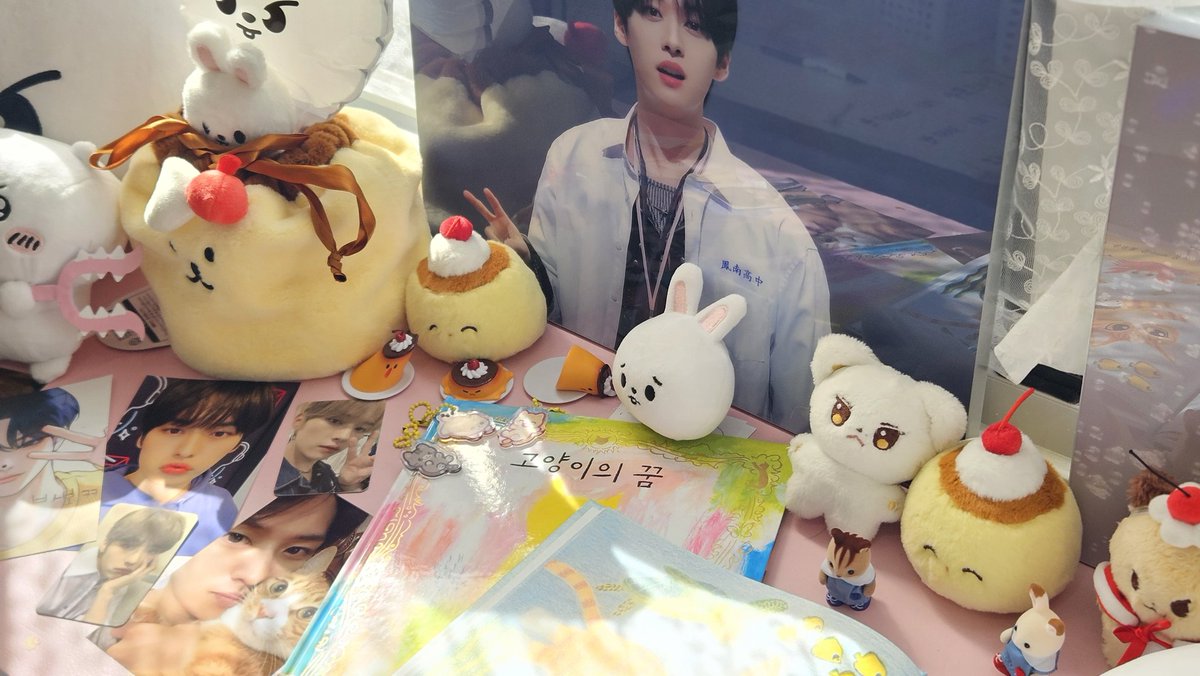 LFoLFoZrXr's tweet photo. 햇살도 따사롭게 축하해주는 노랑님 생일잔치💛
여기가 바로 행복한 고양이의 세상이야 /ᐠ .    ̫ .マ

#산중호걸_노랑님의_생일날
#리노생일_짠짠짠짠_하더라 https://t.co/0CLQPGes96