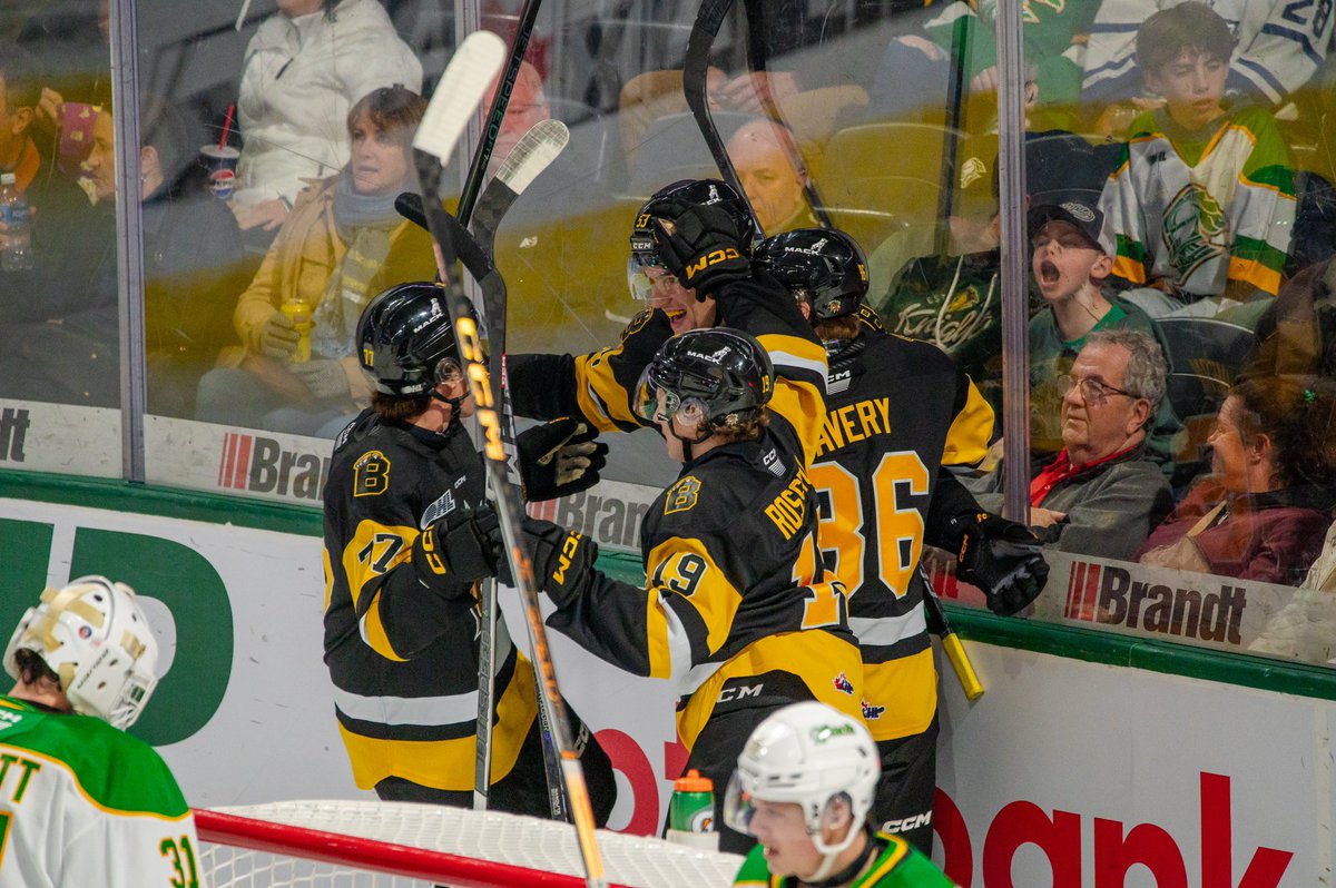 HiscoxPhotos's tweet photo. . @BulldogsOHL forward Parker Holmes celebrates his first career OHL goal on Friday night vs the London Knights.
#Bulldogs #Brantford #firstcareer #OHL #CHL #Sportsphotographer #Hockeyphotographer #sportsphotography https://t.co/s8hNPCxjE5