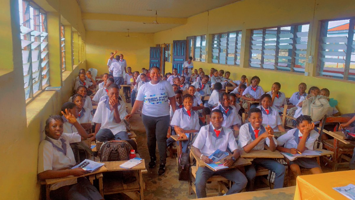 damstaramoo's tweet image. Today, I had the privilege of sensitizing students at High Class School of Science, New garage, Ibadan, Oyo state, on the importance of fact-checking information and spreading the truth. @DubawaFacts 

#WeekforTruth2024
#AmplifyTruth
#StayInformed
#GlobalMILweek