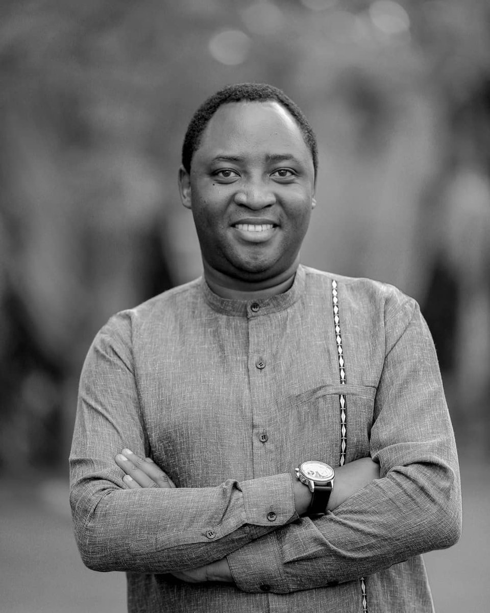 Ni uko aravuka umubyeyi w'umuhanga, akaba Imfura cyane🙌
Isabukuru Nziza <a href="/RuzindanaRUGASA/">Ruzindana Rugasaguhunga</a> Papa Ingabe, komeza ube uw'ingenzi, uhorane amahoro n'imigisha, ukwire kandi ugwire, ugaare nk'umunyinya ,waande mu rwatubyaye🎂🎂🥳

Tukwigiraho byinshi rwose.
Gira Imana, igihugu n'abantu