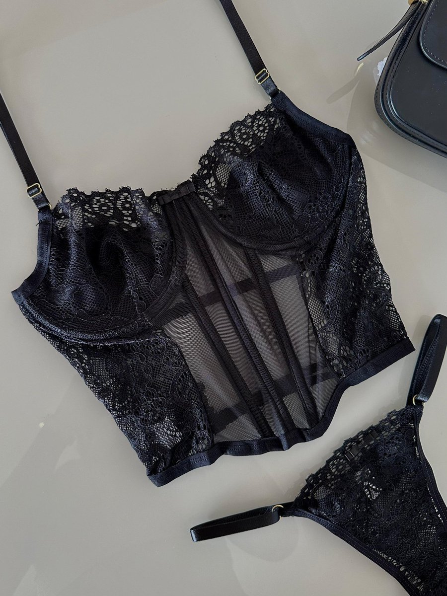 insta: @luaa_lingeriee ✨ (@luaa_lingeriee) on Twitter photo 