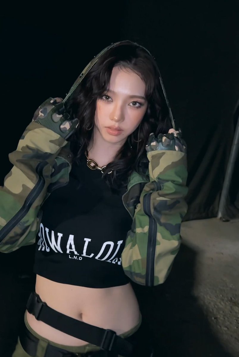 karinaspics's tweet photo. MISS KARINA ??? https://t.co/JLQc13LU1v