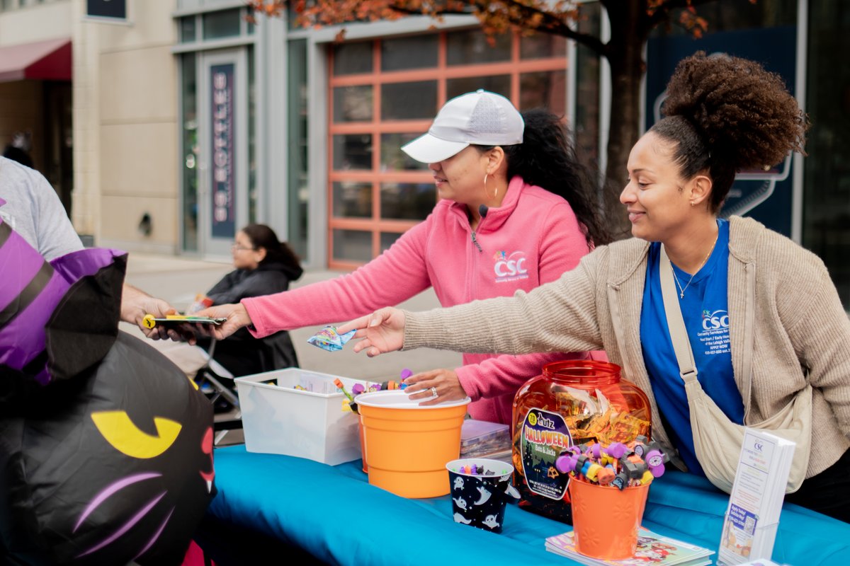 cscinc_org's tweet image. 🎉 We had a blast at the Allentown Walking Parade! ☀️ Amazing costumes, great weather, and so much fun meeting everyone who stopped by our table! 👻🌟 #AllentownParade #CommunityPartners #CommunityServicesforChildren