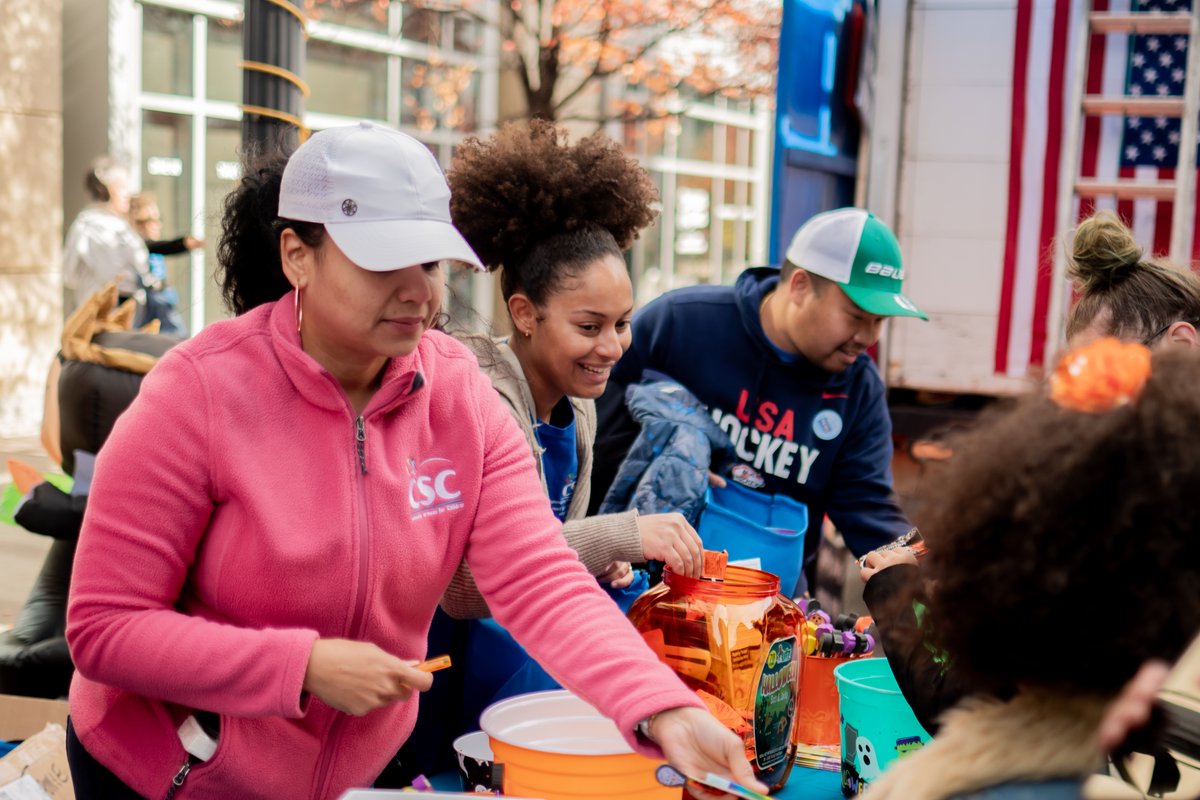 cscinc_org's tweet image. 🎉 We had a blast at the Allentown Walking Parade! ☀️ Amazing costumes, great weather, and so much fun meeting everyone who stopped by our table! 👻🌟 #AllentownParade #CommunityPartners #CommunityServicesforChildren