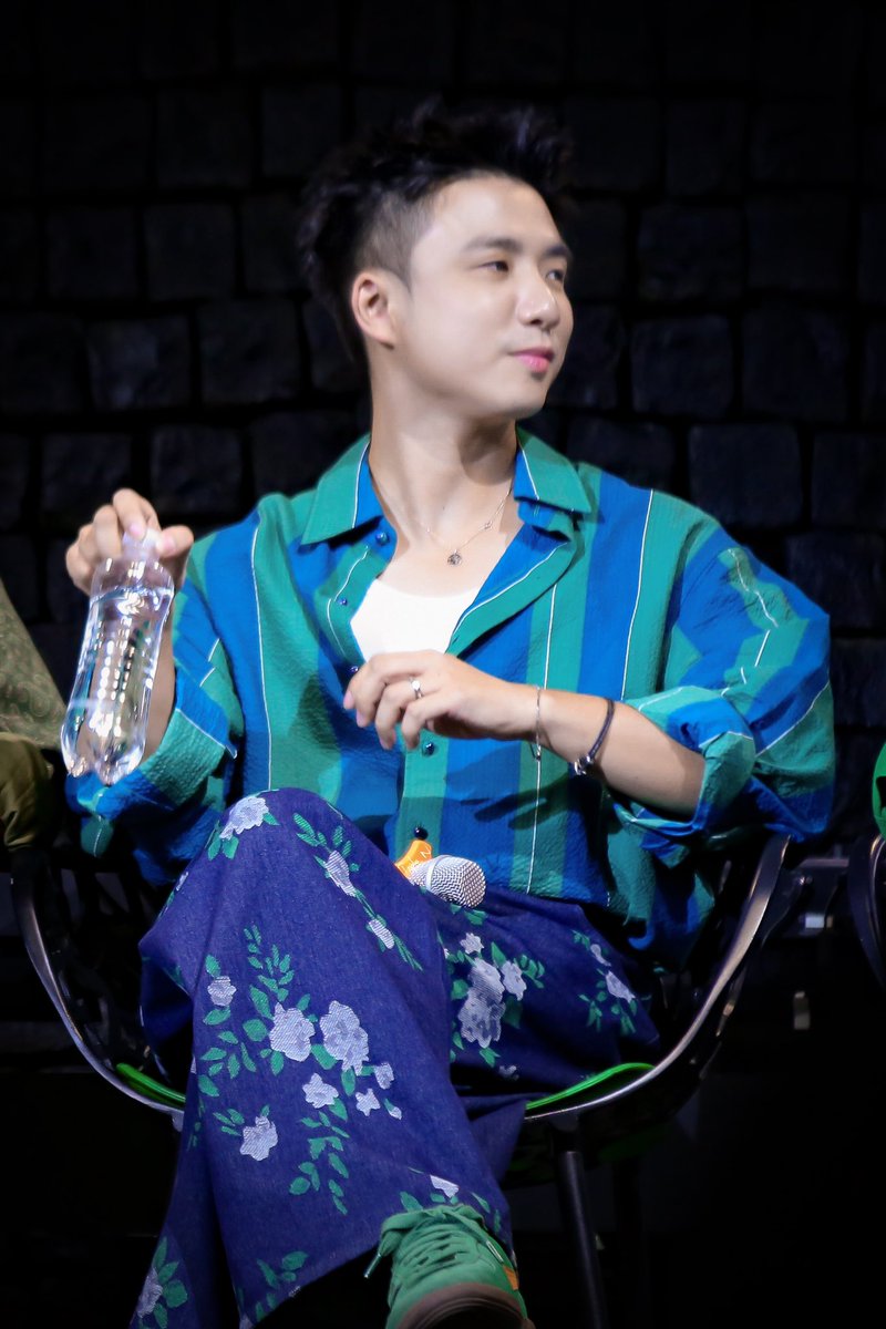 triplen0099's tweet photo. #NinhDuongStory #NinhAnhBui #TungDuong https://t.co/PYGiFIMnOb