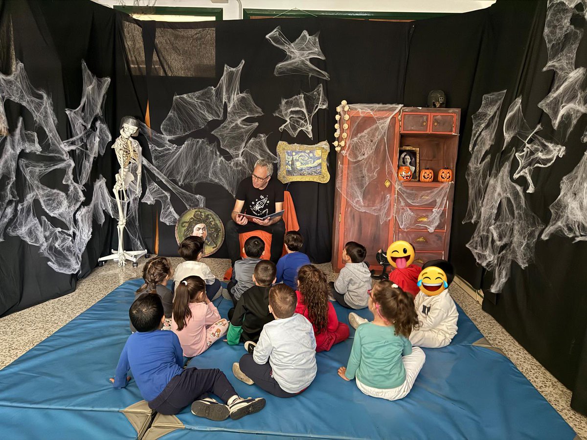 ceipbenamocarra's tweet photo. Hoy han comenzado los tradicionales cuentacuentos de Halloweenen nuestra biblioteca escolar. Mañana de terror y risas 👻👻 #becrea https://t.co/DUNv00BTV3