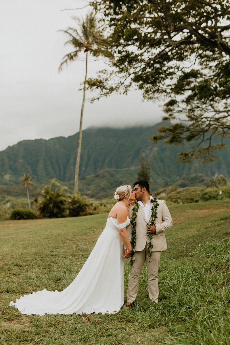 heatherkuks's tweet photo. 10.4.24 🤍

Our wedding day 🤍
Our 10 year anniversary 🤍
Our perfect day 🤍 https://t.co/eNeLzLLyGq