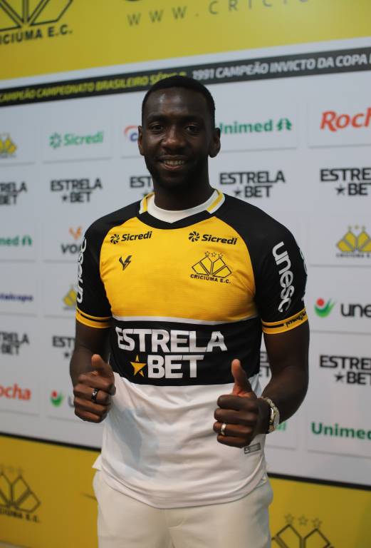 Andersonfsilvad's tweet photo. yannick bolasie , esse eu gostaria no Atletico mg em 2025 e você? 
@Atletico @rmarques13 https://t.co/KolCzx9KMj