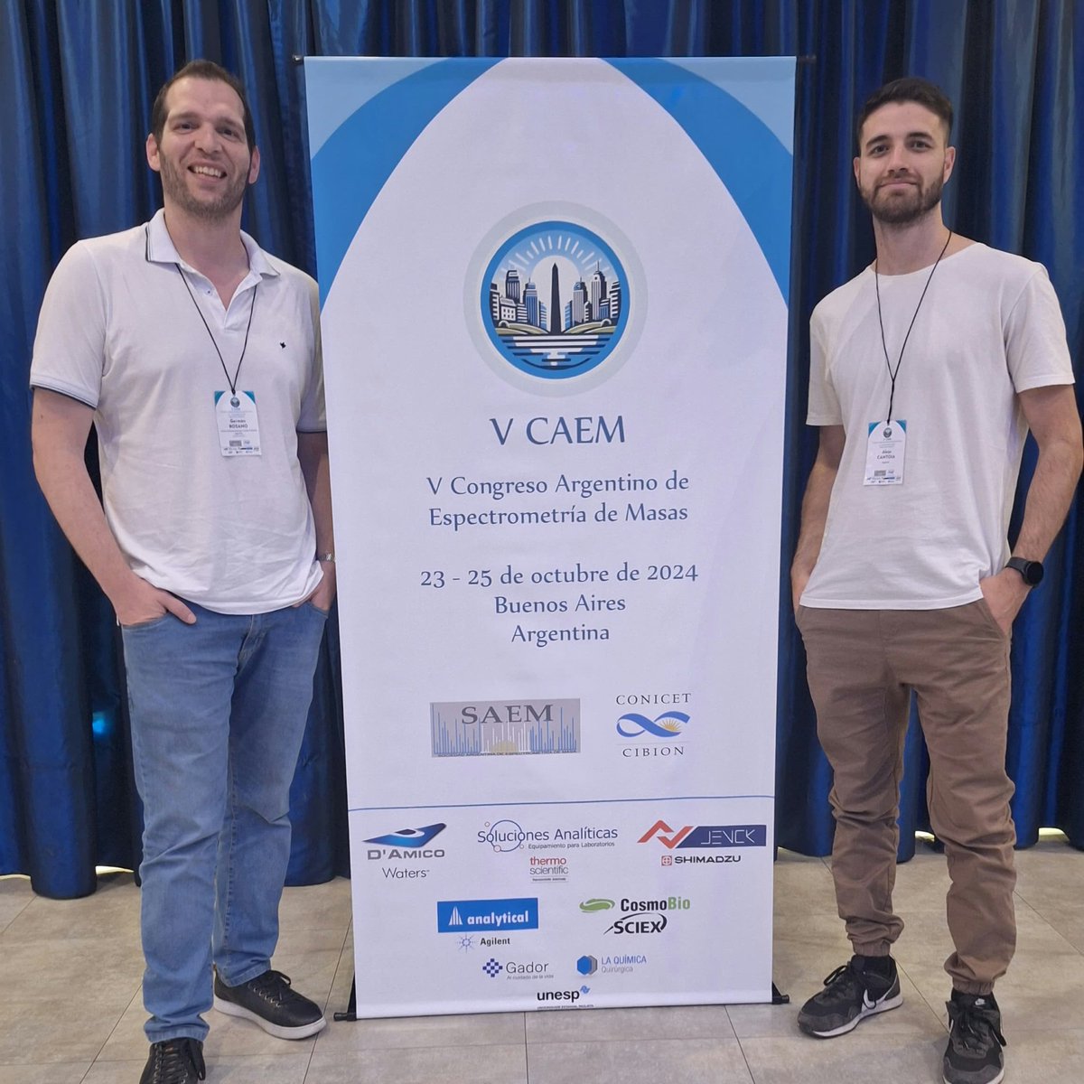 LabCeccarelli (@labceccarelli) on Twitter photo Los miembros del lab <a href="/GermanRosano/">GLR</a> y <a href="/LecoCantoia/">Leco Cantoia</a> participaron del #VCAEM de la Sociedad Argentina de Espectrometría de Masa.
Presentaron nuestros trabajos en mass spec de proteínas biofarmacéuticas.
Otros autores del trabajo fueron Macarena Garavaglia y <a href="/EduACeccarelli/">🇦🇷 Eduardo A Ceccarelli</a> Los miembros del lab <a href="/GermanRosano/">GLR</a> y <a href="/LecoCantoia/">Leco Cantoia</a> participaron del #VCAEM de la Sociedad Argentina de Espectrometría de Masa.
Presentaron nuestros trabajos en mass spec de proteínas biofarmacéuticas.
Otros autores del trabajo fueron Macarena Garavaglia y <a href="/EduACeccarelli/">🇦🇷 Eduardo A Ceccarelli</a>