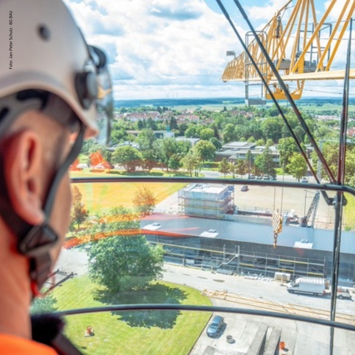 Am neuen Standort in Feuchtwangen eröffnet: Unser Praxiszentrum bietet Seminare zu Arbeitssicherheit und Gesundheitsschutz im Baugewerbe und Gebäudemanagement. Die praxisnahen Kurse sind auf die jeweiligen Gewerke zugeschnitten. 
Zur Pressemitteilung ➡️ bgbau.de/neues-praxisze…