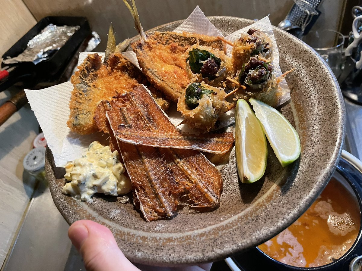 _RES4Y's tweet image. アジフライ　
太刀魚骨せんべい&amp;amp;梅大葉巻き