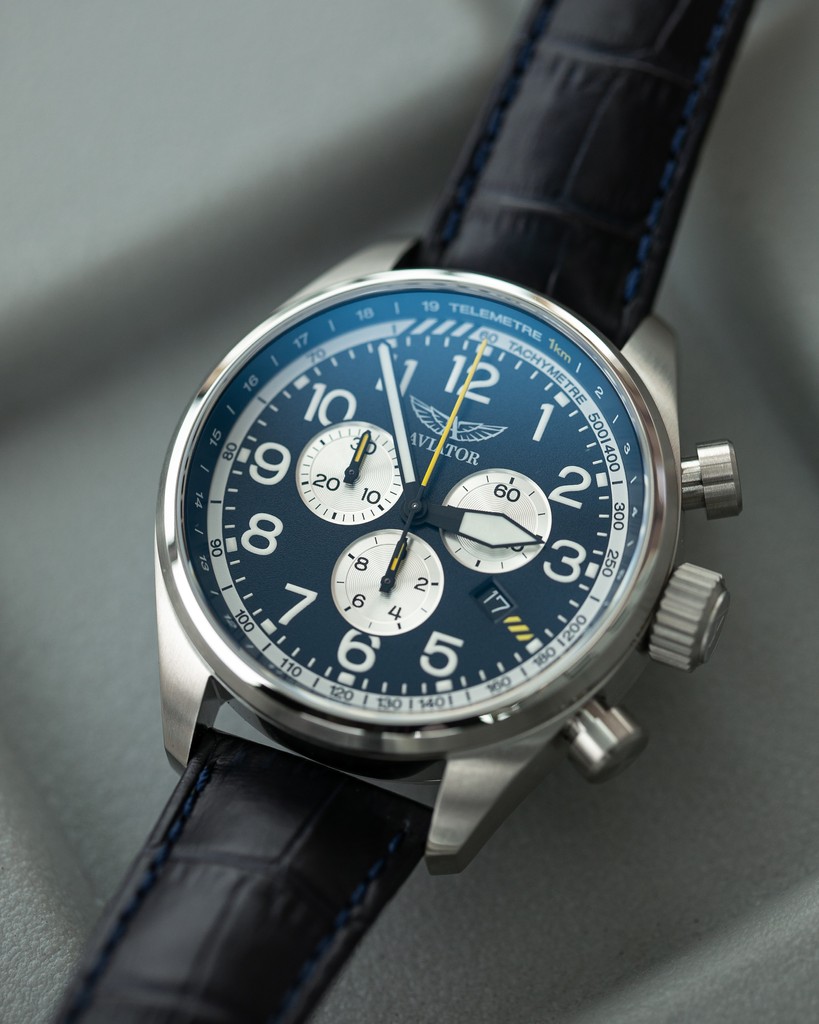 aviatorwatch's tweet photo. Inspired by the legacy of the Airacobra, the AVIATOR Airacobra P45 Chrono watch blends precision with a timeless, tool-like aesthetic. This watch boasts a dial with a matte-grained texture, reminiscent of cockpit instrumentation, delivering a refined yet rugged feel
#aviatorwatch https://t.co/zZ6gB3cjlW