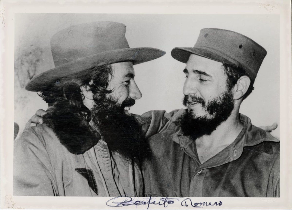 💪🇨🇺 Ernesto Che Guevara: “Camilo fue el compañero de cien batallas, el hombre de confianza de #Fidel en los momentos difíciles de la guerra y el luchador abnegado que hizo siempre del sacrificio un instrumento para templar su carácter y forjar el de la tropa ”. 

#CamiloVive