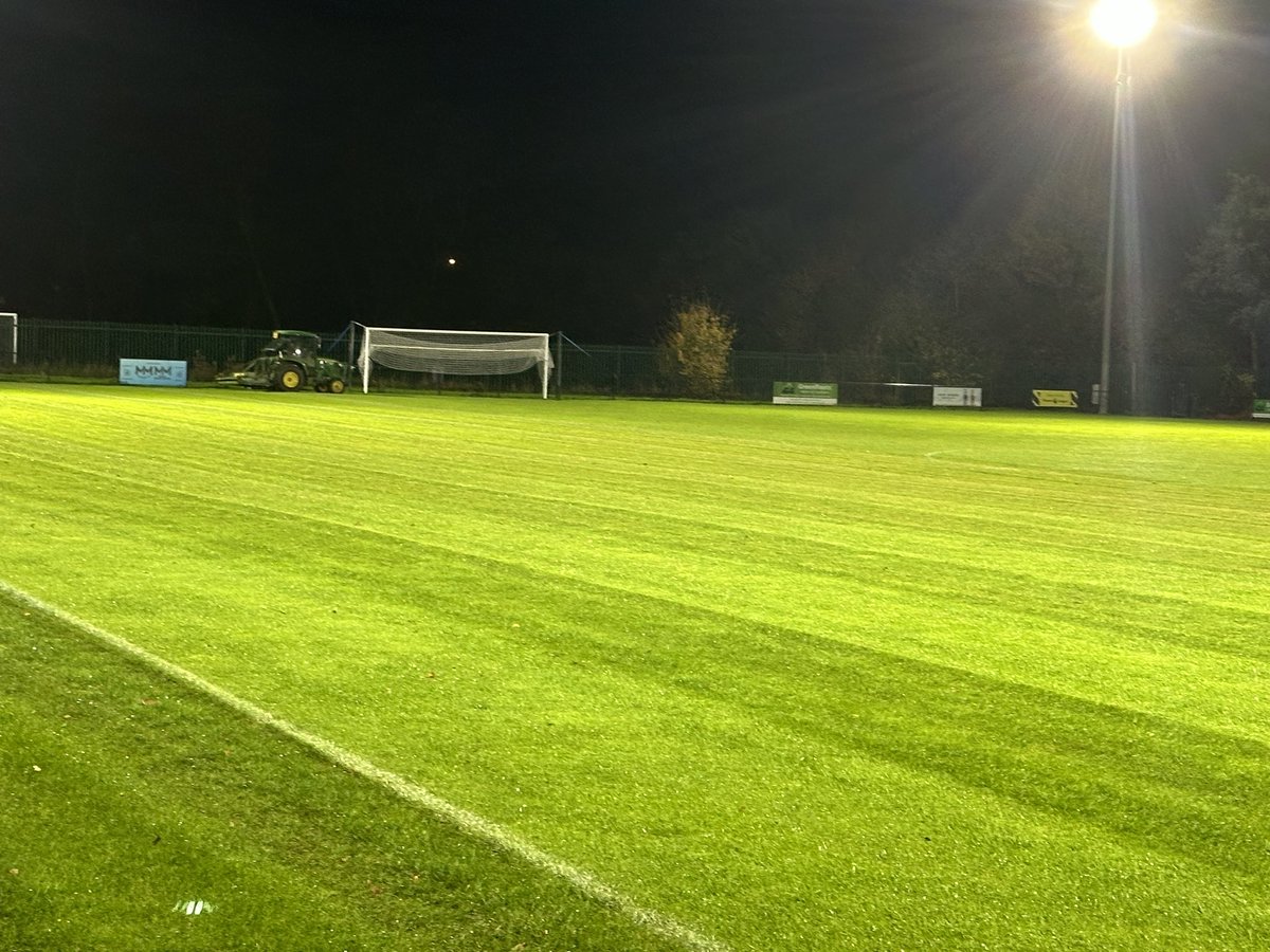 ValeDynamos's tweet photo. We’re back!!! After a long few weeks of bad weather we are back in action tomorrow night as we take on @Harpenden_Town in the Gladwish Trophy. Bar and tea bar open. Entry £8/£4 u16 Free (free entry to dynamos members and family with valid membership) come and cheer the lads on! https://t.co/YSsmFYaNAv