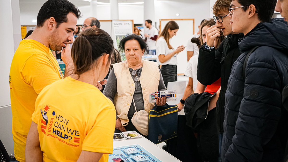 LearnProjectHeu's tweet image. 🎲The #LEARNproject #boardgame was a big hit with the children attending the European Researchers Night at @INLnano! Do you also want to try it? Follow this link 👉learnproject-heu.eu/learn-project-…👈

#ern2024 #nei2024 #europeanresearchersnight #indoorairquality