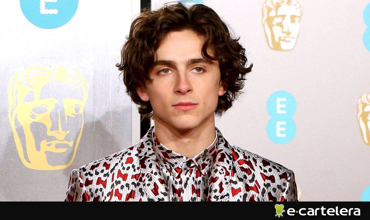 ecartelera's tweet image. Timothée Chalamet desata la locura apareciendo por sorpresa en su propio CONCURSO DE PARECIDOS, donde uno de sus dobles fue detenido por la policía ver.ec/n78769