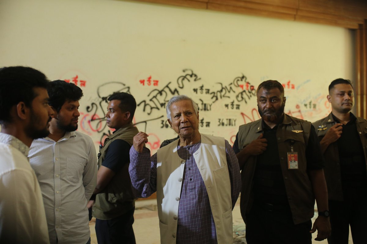 ChiefAdviserGoB's tweet photo. Chief Adviser Professor Muhammad Yunus asked advisers to fast-track construction of the museum for the July-August mass uprising at the Gonobhaban.
#ChiefAdviser #Bangladesh https://t.co/6iS3UsaUak