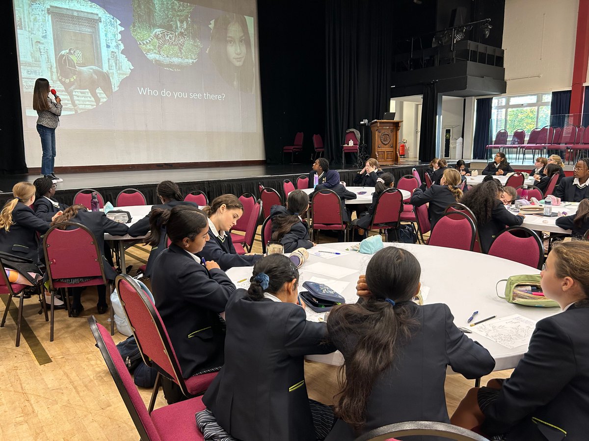 CroydonHigh's tweet photo. Award-winning author, @jasinbath, took Year 7 on a wonderful adventure into the farthest reaches of their imaginations on Tuesday morning. It was a very special day. Thank you, Jasbinder!
#AspireWithoutLimits
#EveryGirlEveryDay https://t.co/THhqnEfsQC